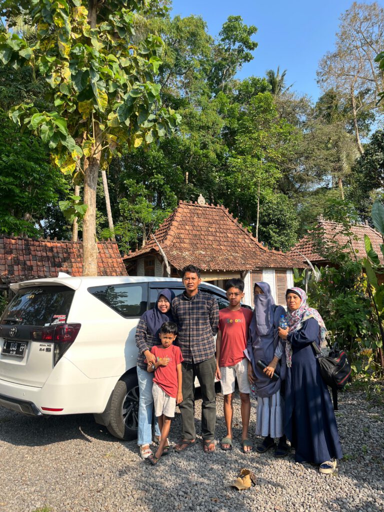 WhatsApp Image 2025-12-06 at 17.45.47