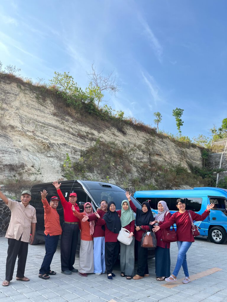 WhatsApp Image 2025-12-06 at 17.45.49